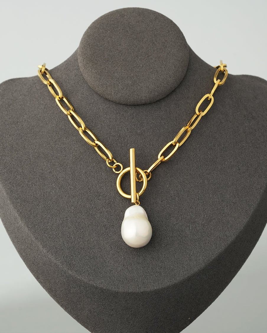 Larica-Baroque Pearl Choker