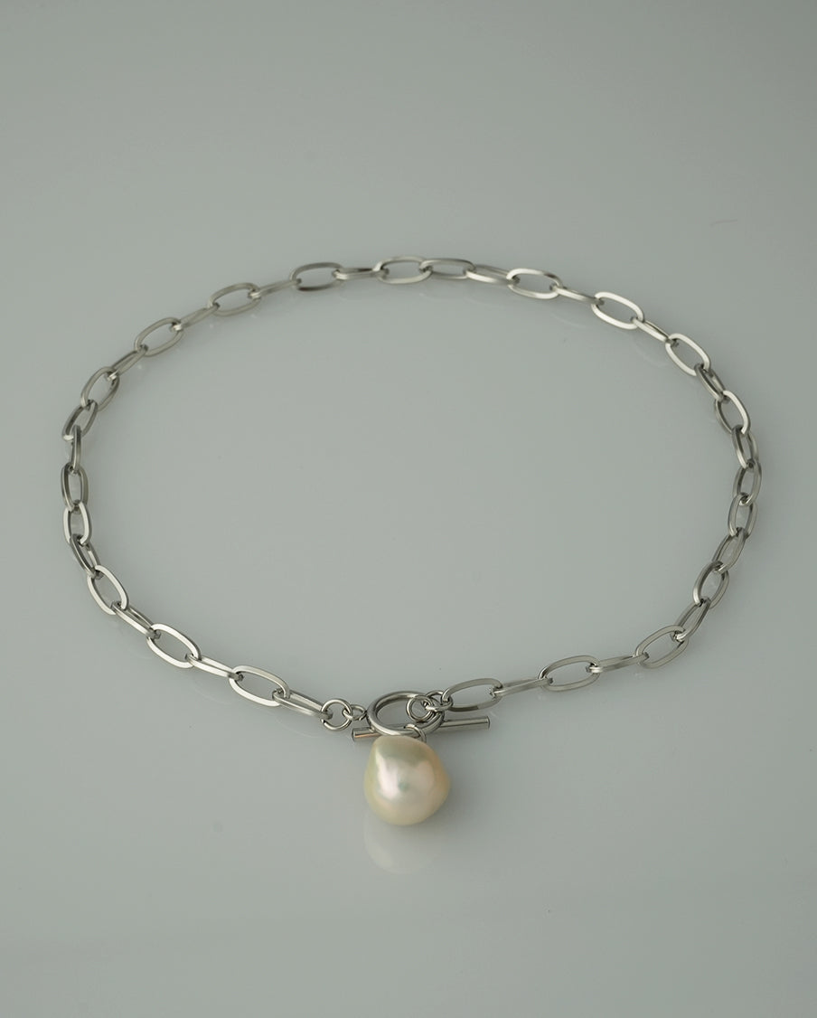 Larica-Baroque Pearl Choker