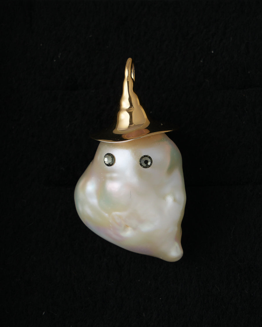 Larica-Baroque Pearl Pendant Top-Hat Ghost