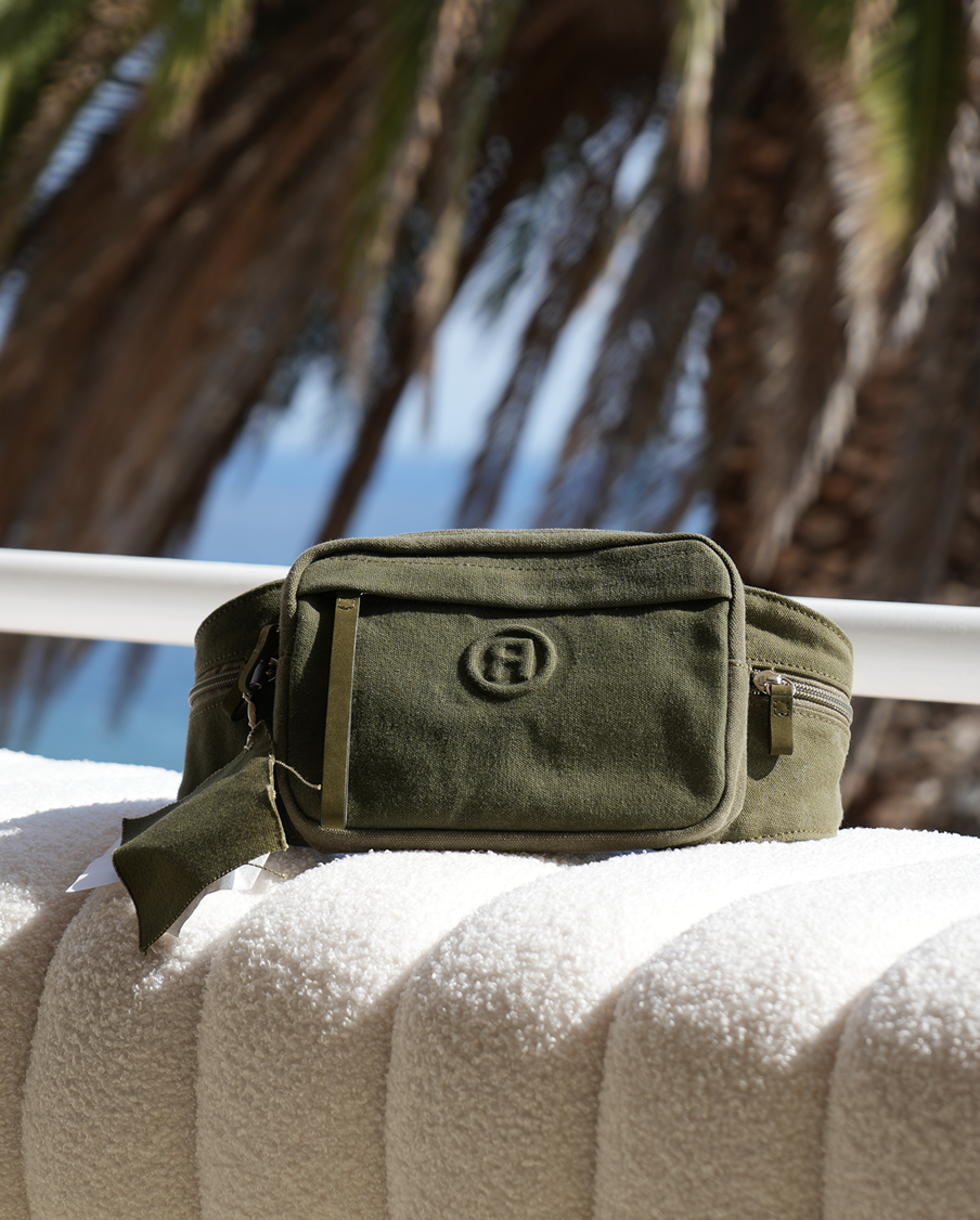 READYMADE-BODY POUCH-KHAKI