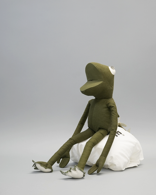 READYMADE-FROGMAN KHAKI – J LOS ANGELES​